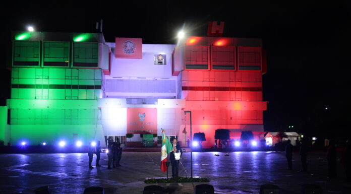 ENCABEZA OMAR FAYAD CEREMONIA DEL GRITO DE INDEPENDENCIA