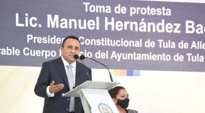 Acompañado del Gobernador del Estado de Hidalgo, Omar Fayad Meneses, Manuel Hernández Badillo rinde protesta como presidente Municipal de Tula de Allende.