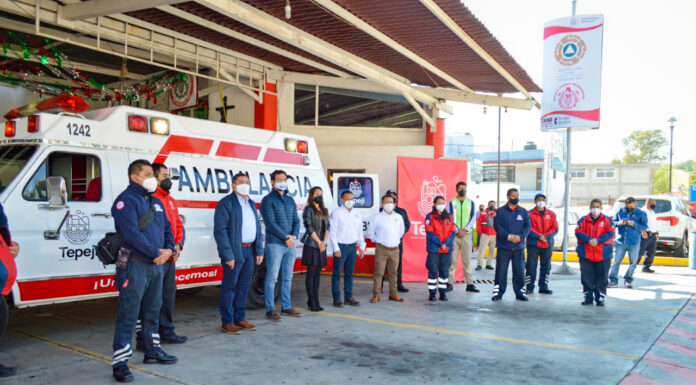 Empresarios donan ambulancia que será destinada para traslados COVID-19 a Protección Civil de Tepeji