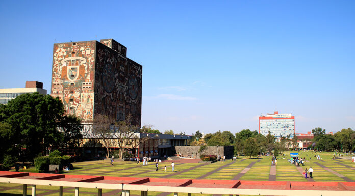 ¿CUÁNTO CUESTA UNA CARRERA UNIVERSITARIA EN MÉXICO?