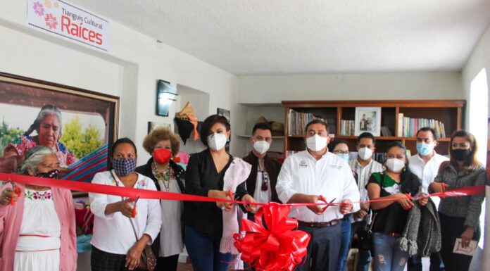 Aperturan Tianguis Cultural Raíces en Tepeji para promover productos artesanales y culturales.