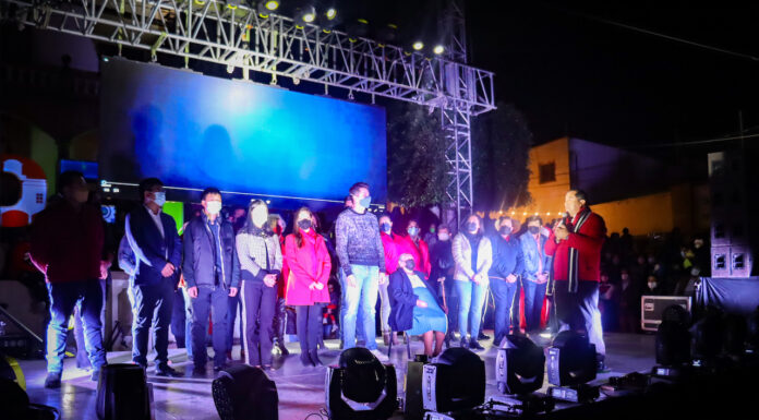DA INICIO FESTIVAL INVERNAL EN TEPEJI CON EL ENCENDIDO DE ÁRBOL NAVIDEÑO