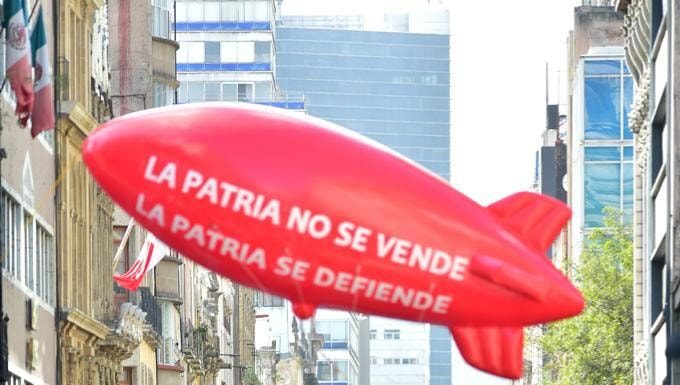 DICIEMBRE 2021: NI CÓMO DECIR «FELIZ FIN DE AÑO».