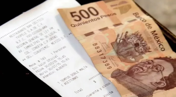 Obligar a pagar propinas es ilegal: PROFECO