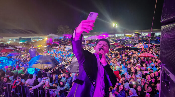 Con la presentación estelar de la Arrolladora y una gran asistencia, se inaugura Explanada para eventos en Tepeji