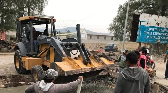 REALIZAN TRABAJOS DE CONSTRUCCIÓN DE PUENTE EN CARRETERA TEPEJI-EL SALTO