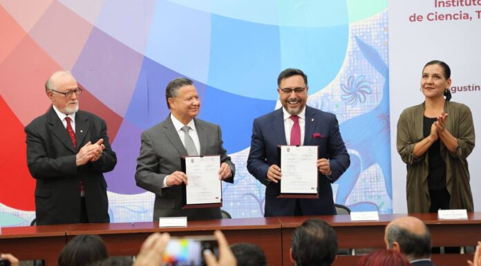 Nadie va a venir de fuera a resolver los problemas de los hidalguenses: Menchaca