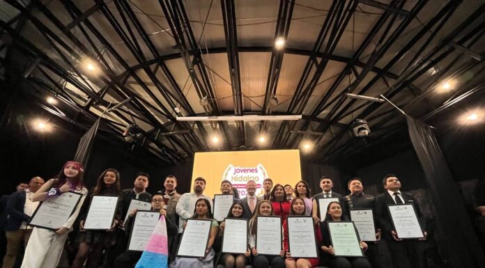 Mantiene Julio Menchaca compromiso con el impulso a juventudes