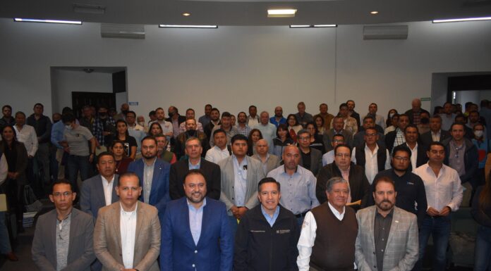 Vincula Sedeco a proveedores hidalguenses con empresas constructoras de la carretera Real del Monte – Huasca