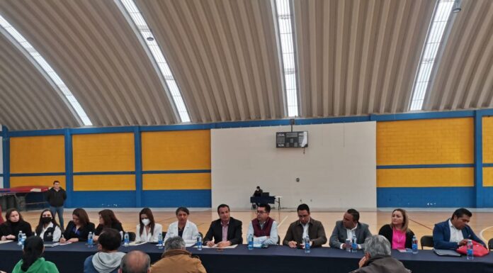 Salud y Contraloría suscriben acuerdos sobre demandas de pobladores de Tula.