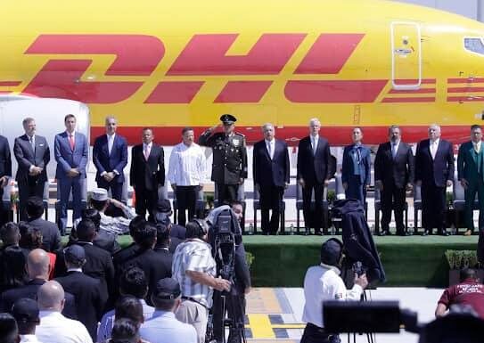 ATERRIZÓ EL PRIMER VUELO DE CARGA DHL EN EL AIFA, JULIO MENCHACA ATESTIGUÓ.