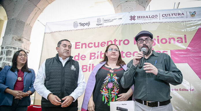 Entregan en Tepeji del Río aparato que permite a personas ciegas leer en tiempo real