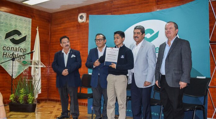 Reconocen a estudiantes del Conalep Hidalgo ganadores de torneo de robótica Zona Tec