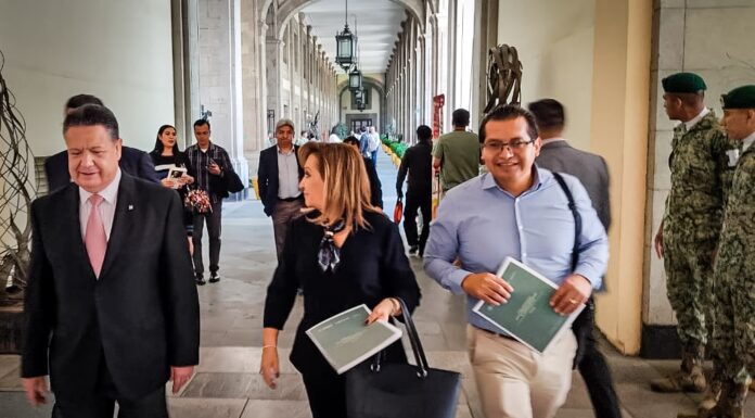 Participa Julio Menchaca en reunión con Adán Augusto López Hernández