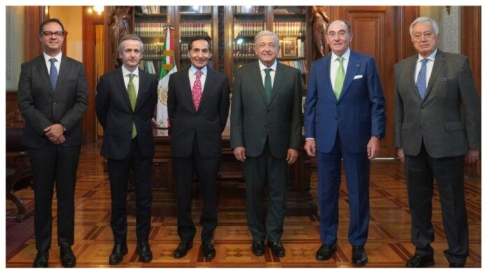 Anuncia AMLO nueva “nacionalización”: acuerda México quedarse con 13 plantas de Iberdrola