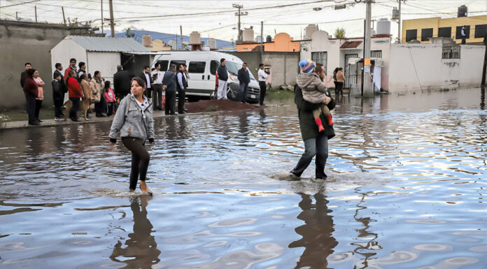 BUSCAN DISMINUIR RIESGOS DE ENFERMEDADES EN TEMPORADA DE LLUVIAS Y CICLONES