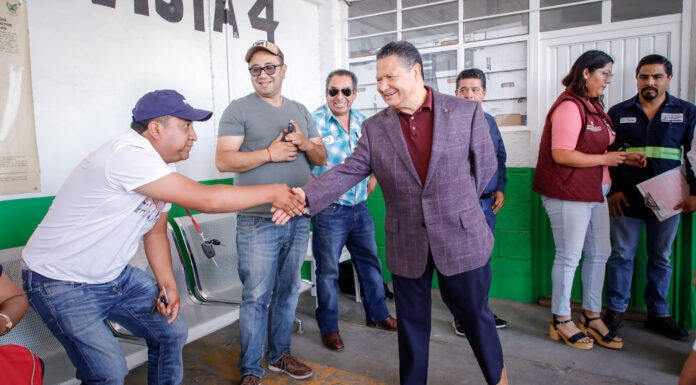 Supervisa Menchaca Salazar atención a concesionarios de transporte