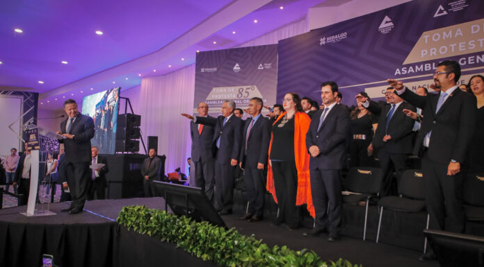 Menchaca Salazar exhorta a empresarios a continuar con el trabajo en beneficio de Hidalgo