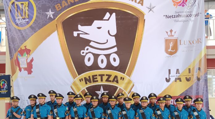 IMPRESIONANTE CONCURSO DE BANDAS DE GUERRA EN LA SECUNDARIA ”NETZA” DE TLAHUELILPAN