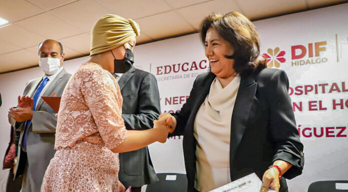 Se gradúan 31 niñas y niños del Programa SIGAPREN en Hospital del Niño DIF