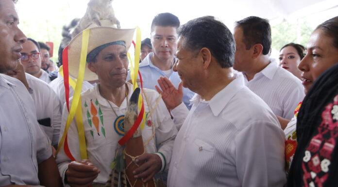 Revertiremos la pobreza en dignidad y respeto hacia los pueblos indígenas: Julio Menchaca