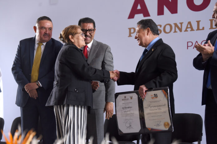 18_Septiembre_2023_Gobernador_Años de servicio personal de apoyo y asistencía SNTE_LG_10