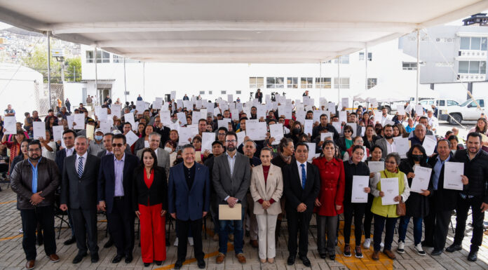 250 familias hidalguenses recibieron títulos de propiedad