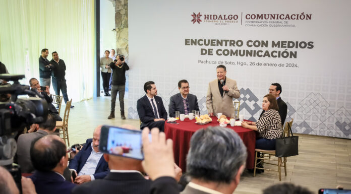 Reconoce Julio Menchaca Salazar el trabajo de periodistas de Hidalgo