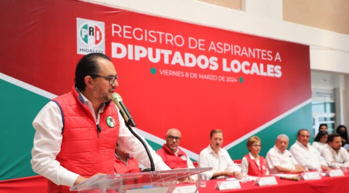 Registró PRI 10 aspirantes a diputaciones locales. Mujeres, hombres, indígenas y jóvenes están representados.