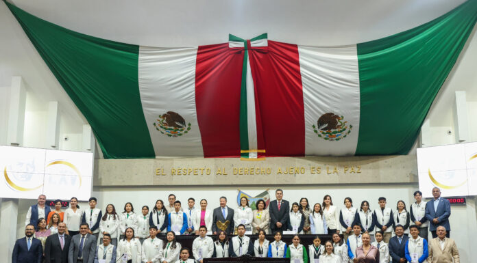 Reconoce gobernador de Hidalgo compromiso de juventudes