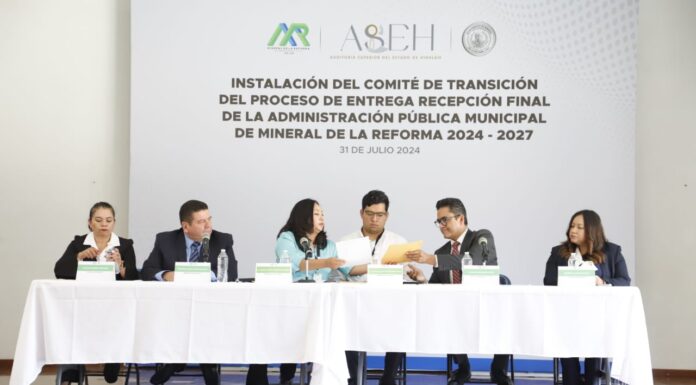Lalo Medécigo presenta su equipo de transición en Mineral de la Reforma