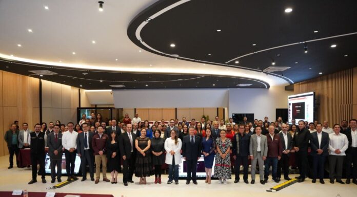 Julio Menchaca reitera su compromiso de trabajar con los gobiernos municipales