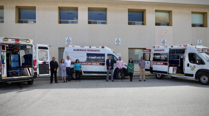 DIF Hidalgo fortalece atención a migrantes con la entrega de 3 ambulancias