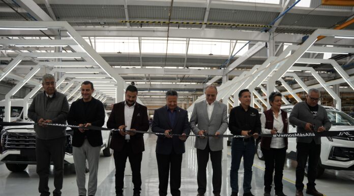 Inaugura Julio Menchaca líneas de producción de Giant Motors Latinoamérica – JAC México
