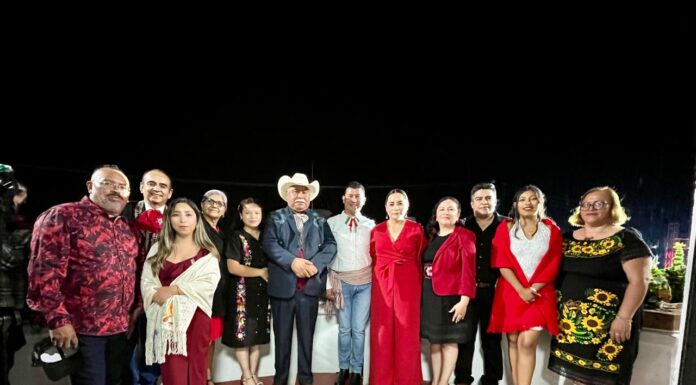 En ambiente familiar se lleva a cabo celebración del Grito de Independencia en Atitalaquia