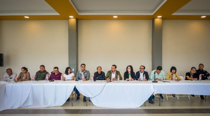 Emanuel Hernández se reúne con Delegadas y Delegados de Ixmiquilpan