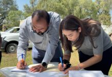 Para evitar la contaminación de los campos de cultivo firma convenio Claudia Sandoval con CESAVEH y comisariados en Atitalaquia