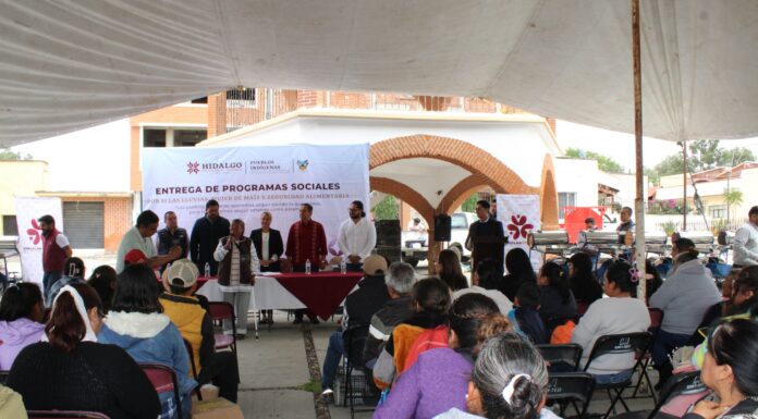 Entrega alcaldesa de Zapotlán de Juárez apoyos en coordinación con la CEDSPI