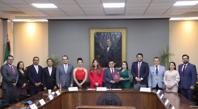 Presupuesto 2025 destina más recursos para programas sociales y obra pública