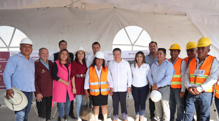 Menchaca Salazar supervisa obras de carácter social en Tezontepec de Aldama