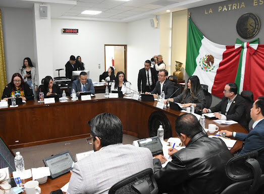 Andrés Velázquez presenta iniciativa de reforma a Ley de Fiscalización Superior y Rendición de cuentas