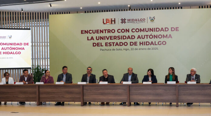 Dialoga Julio Menchaca con autoridades universitarias