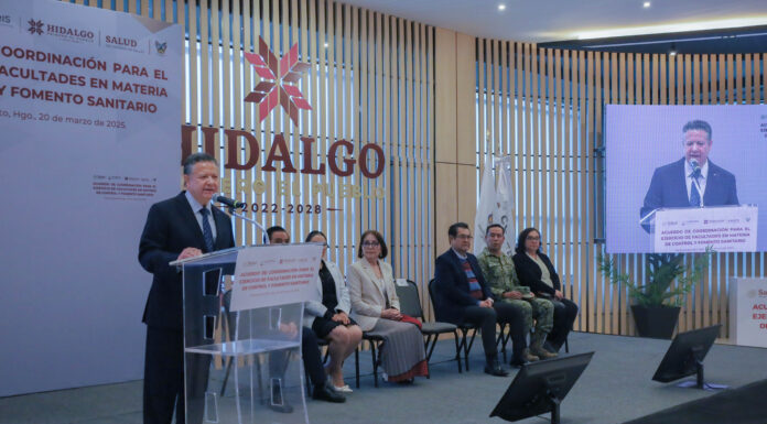 Gobierno de Hidalgo y Cofepris firman alianza para fortalecer seguridad sanitaria