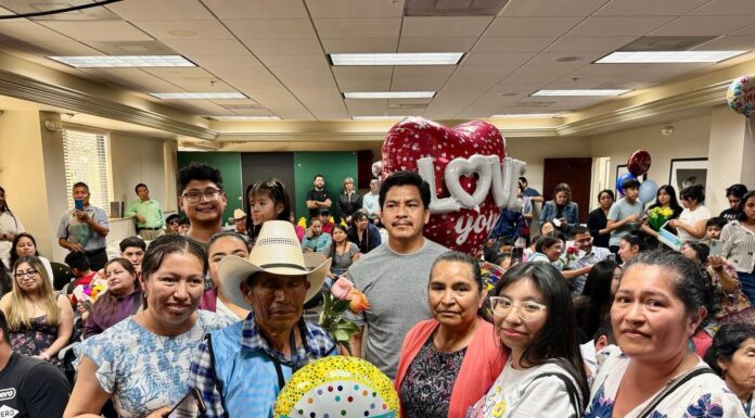 26 familias de Ixmiquilpan se reencuentran con sus seres queridos en Estados Unidos.