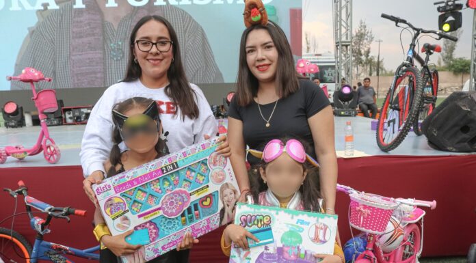 Un gobierno cercano que celebra con su niñez: Con el pueblo todo, también en su día