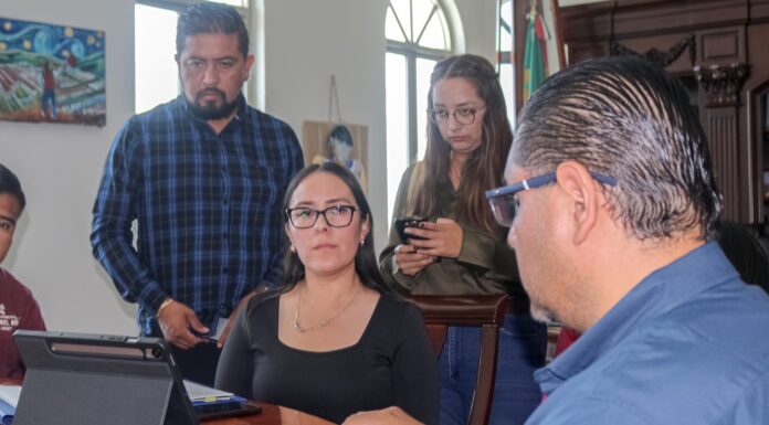 Mesa de trabajo sobre el proyecto del Tren México–Querétaro se realiza en presidencia municipal de Atotonilco de Tula