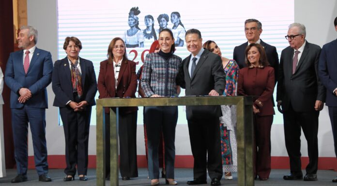 Menchaca y Sheinbaum oficializan Polos de Desarrollo