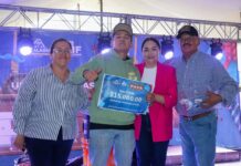 Claudia Sandoval: carnita asada, fiesta de alegría y regalos en el festejo a los papás de Atitalaquia