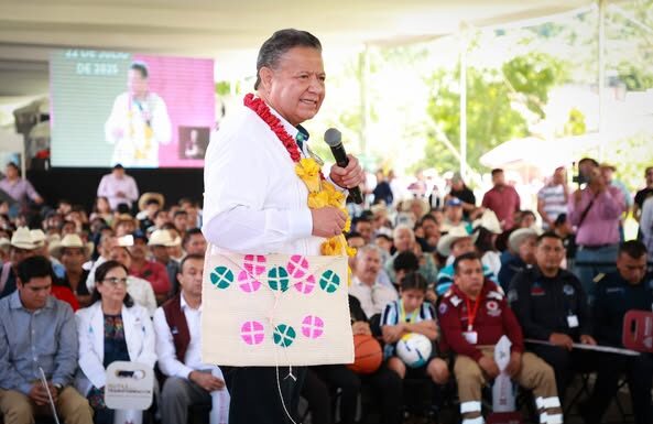 Llevará agua el gobierno de Julio Menchaca a más comunidades serranas