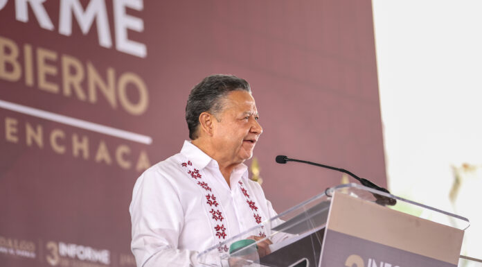 Crecimiento económico con bienestar social, destaca Julio Menchaca en su informe de Tula